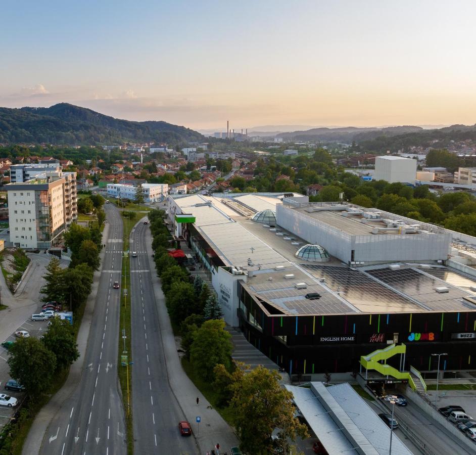 Vesta - Across Bcc Shopping Mall * Tuzla